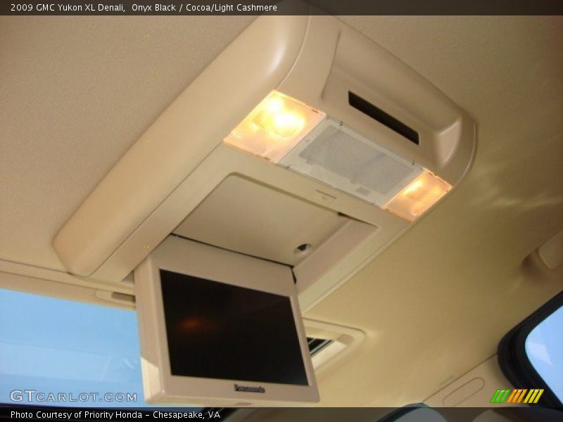 Onyx Black / Cocoa/Light Cashmere 2009 GMC Yukon XL Denali