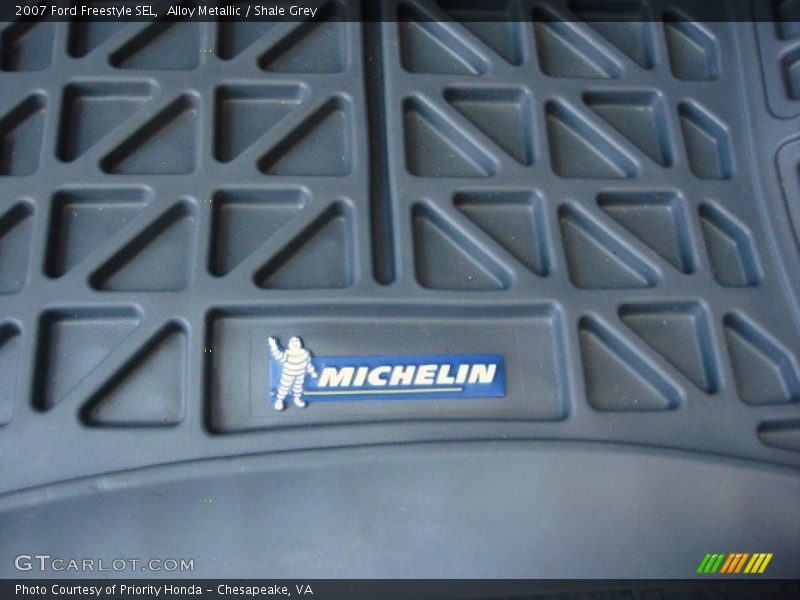Alloy Metallic / Shale Grey 2007 Ford Freestyle SEL