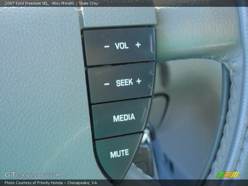Alloy Metallic / Shale Grey 2007 Ford Freestyle SEL