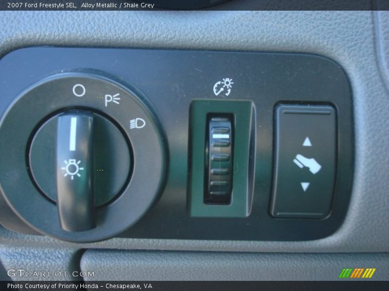 Alloy Metallic / Shale Grey 2007 Ford Freestyle SEL