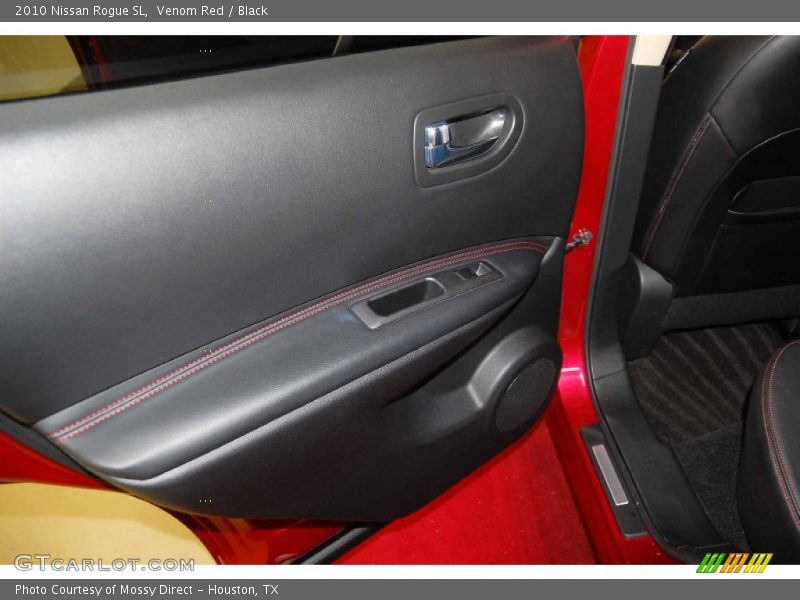 Venom Red / Black 2010 Nissan Rogue SL