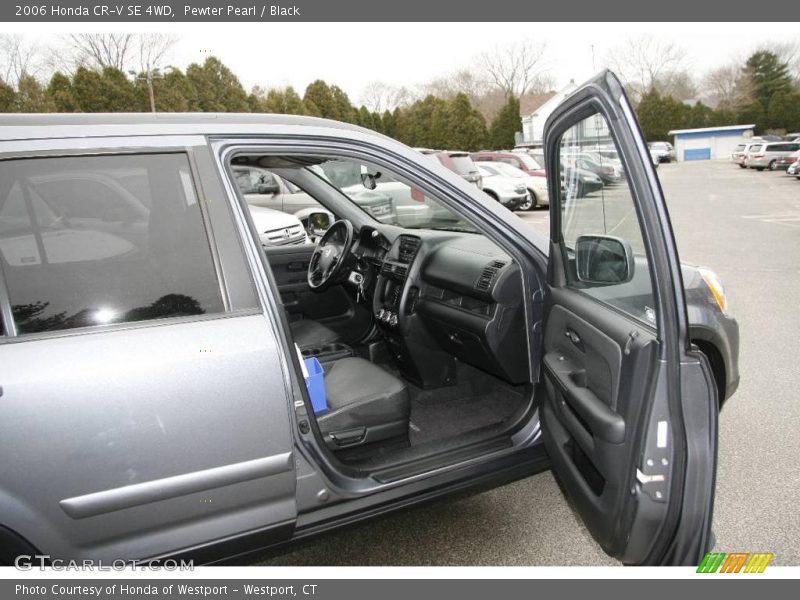 Pewter Pearl / Black 2006 Honda CR-V SE 4WD