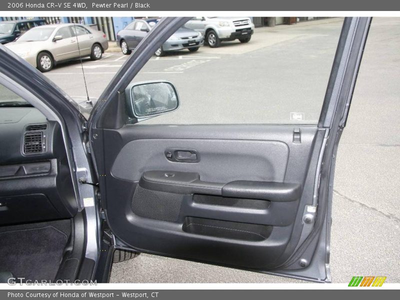 Pewter Pearl / Black 2006 Honda CR-V SE 4WD