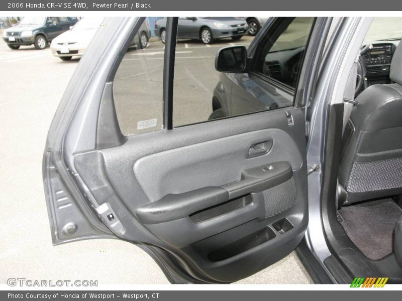 Pewter Pearl / Black 2006 Honda CR-V SE 4WD