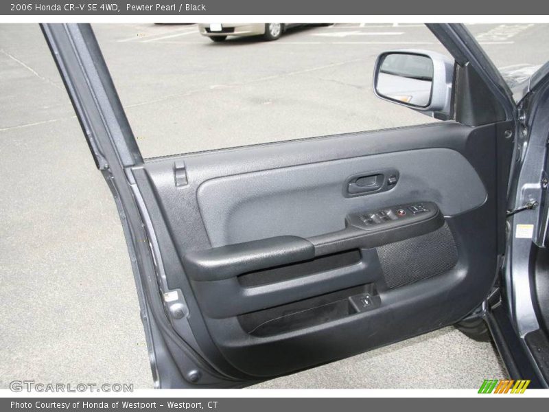 Pewter Pearl / Black 2006 Honda CR-V SE 4WD