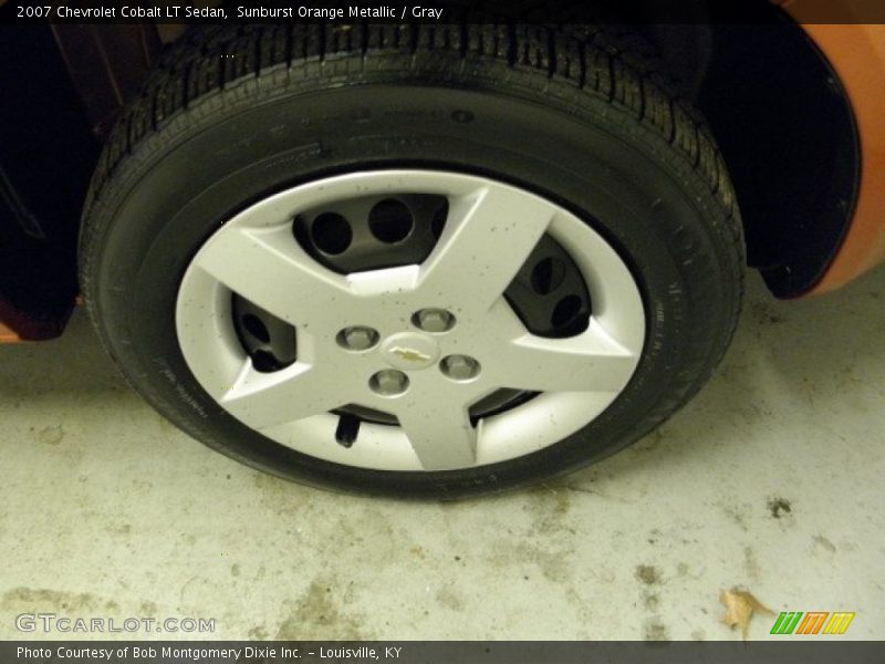 Sunburst Orange Metallic / Gray 2007 Chevrolet Cobalt LT Sedan