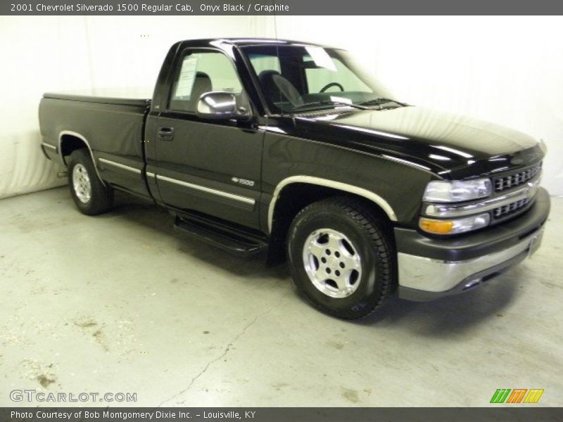 Onyx Black / Graphite 2001 Chevrolet Silverado 1500 Regular Cab