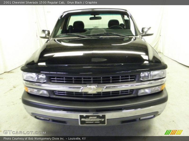Onyx Black / Graphite 2001 Chevrolet Silverado 1500 Regular Cab