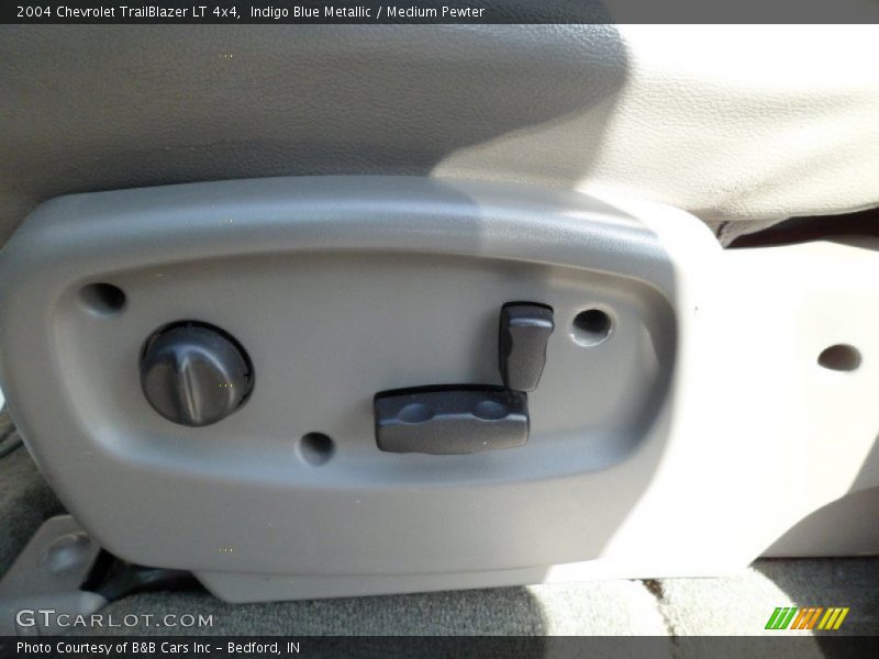 Indigo Blue Metallic / Medium Pewter 2004 Chevrolet TrailBlazer LT 4x4