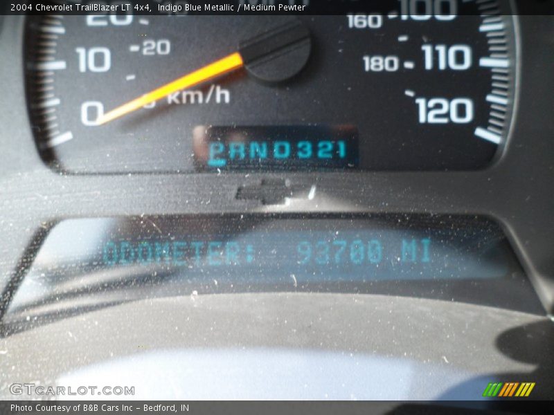 Indigo Blue Metallic / Medium Pewter 2004 Chevrolet TrailBlazer LT 4x4