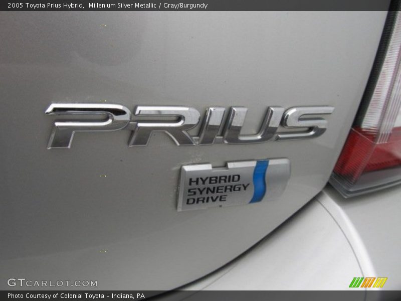 Millenium Silver Metallic / Gray/Burgundy 2005 Toyota Prius Hybrid