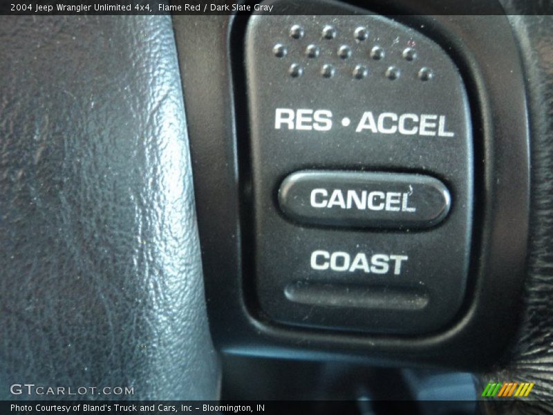 Flame Red / Dark Slate Gray 2004 Jeep Wrangler Unlimited 4x4