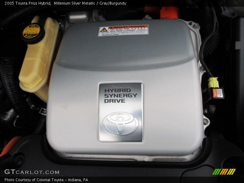 Millenium Silver Metallic / Gray/Burgundy 2005 Toyota Prius Hybrid
