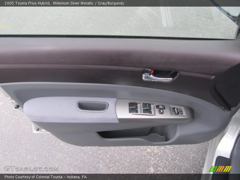 Millenium Silver Metallic / Gray/Burgundy 2005 Toyota Prius Hybrid