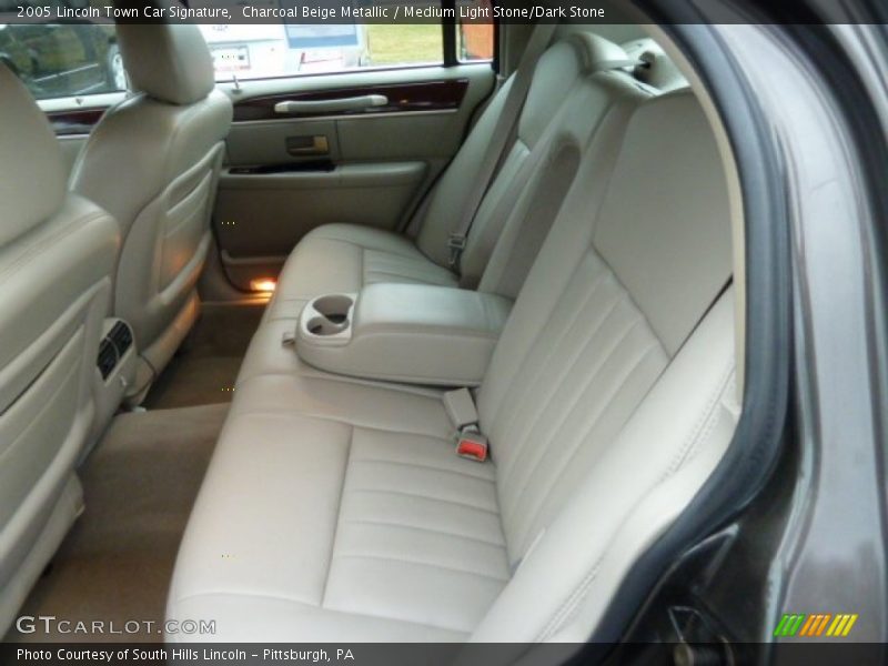 Charcoal Beige Metallic / Medium Light Stone/Dark Stone 2005 Lincoln Town Car Signature