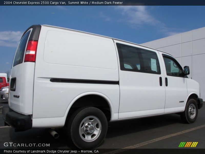 Summit White / Medium Dark Pewter 2004 Chevrolet Express 2500 Cargo Van