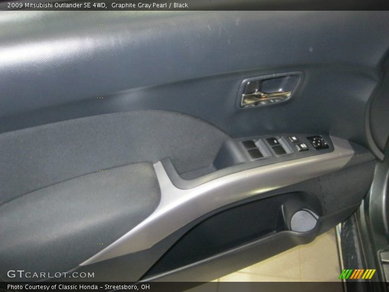 Graphite Gray Pearl / Black 2009 Mitsubishi Outlander SE 4WD