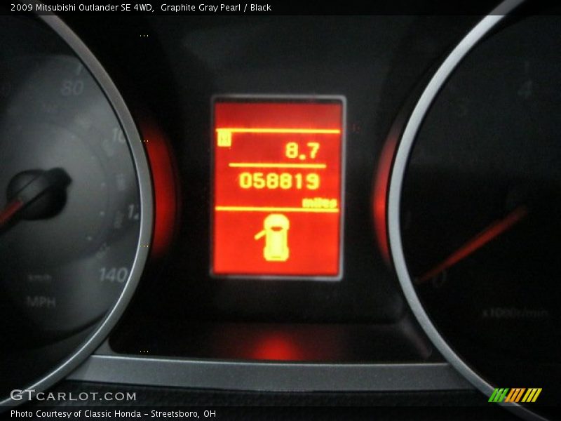 Graphite Gray Pearl / Black 2009 Mitsubishi Outlander SE 4WD