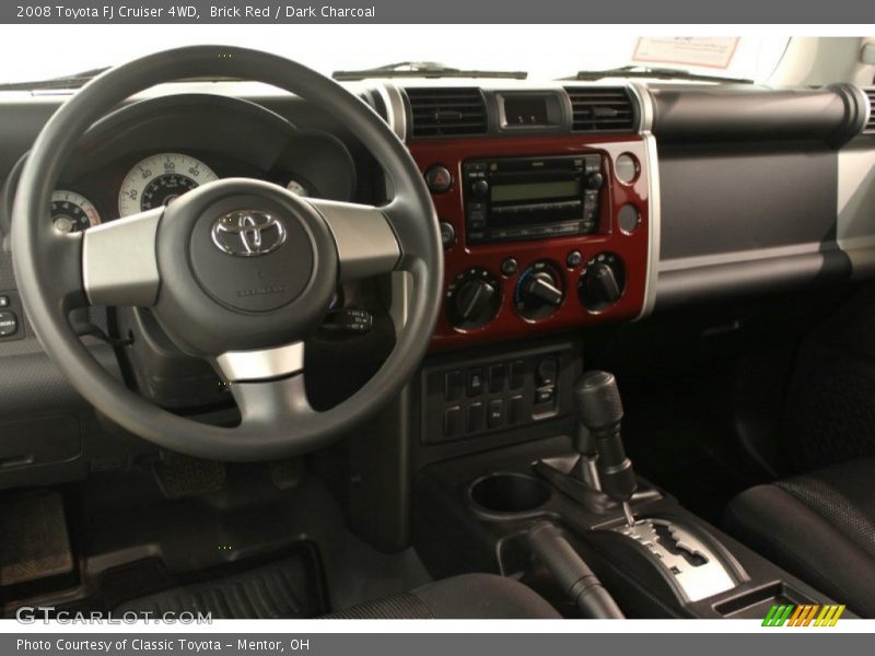 Dashboard of 2008 FJ Cruiser 4WD