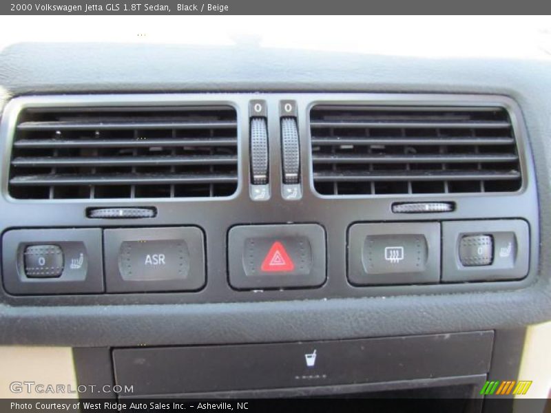 Black / Beige 2000 Volkswagen Jetta GLS 1.8T Sedan