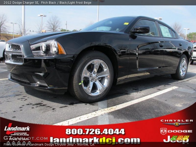 Pitch Black / Black/Light Frost Beige 2012 Dodge Charger SE