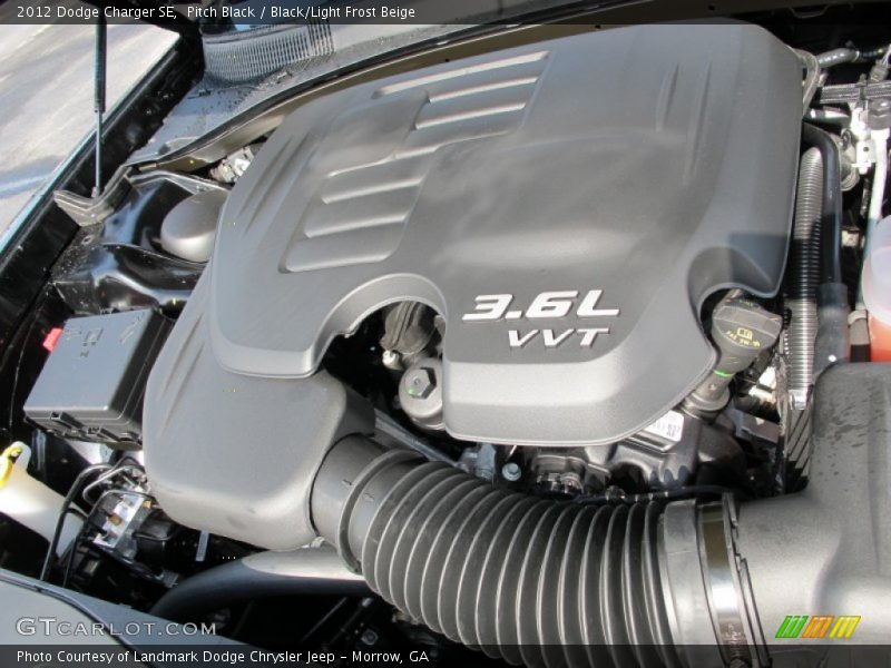 Pitch Black / Black/Light Frost Beige 2012 Dodge Charger SE