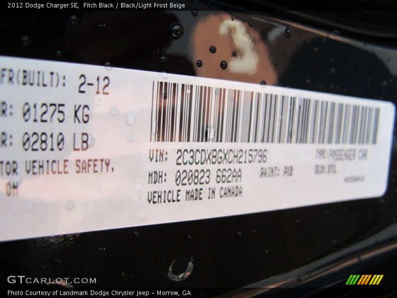 Pitch Black / Black/Light Frost Beige 2012 Dodge Charger SE