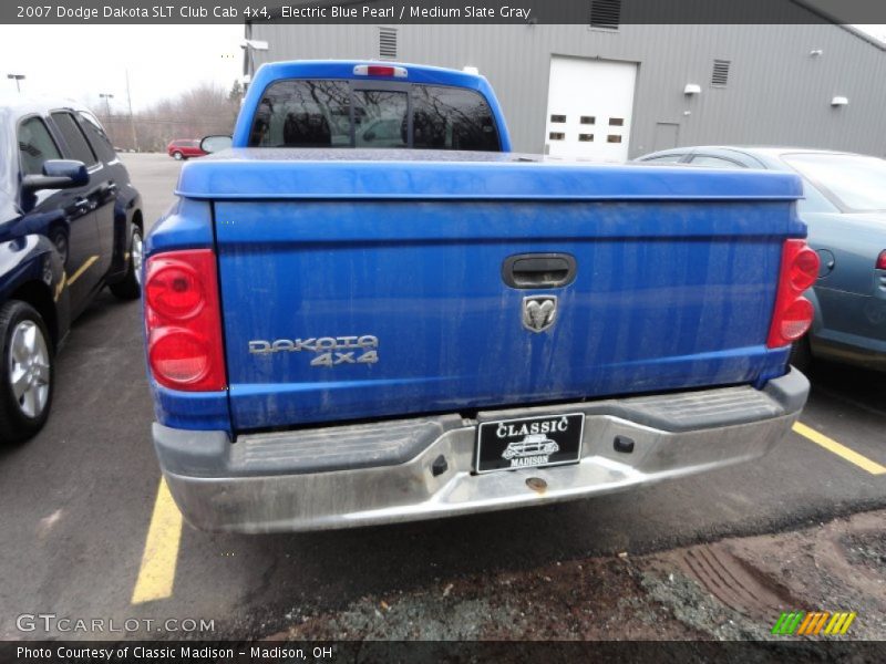Electric Blue Pearl / Medium Slate Gray 2007 Dodge Dakota SLT Club Cab 4x4