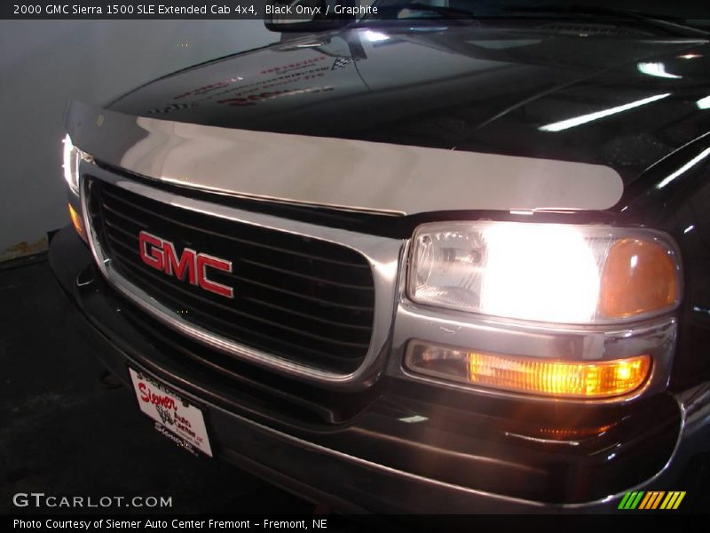 Black Onyx / Graphite 2000 GMC Sierra 1500 SLE Extended Cab 4x4