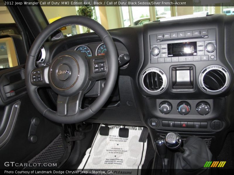 Black / Call of Duty: Black Sedosa/Silver French-Accent 2012 Jeep Wrangler Call of Duty: MW3 Edition 4x4