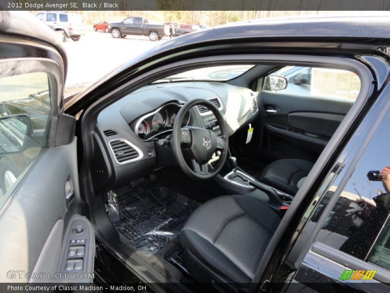 Black / Black 2012 Dodge Avenger SE