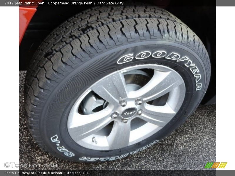 Copperhead Orange Pearl / Dark Slate Gray 2012 Jeep Patriot Sport