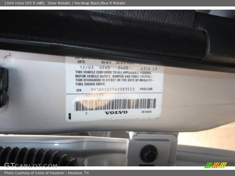 Silver Metallic / Nordkap Black/Blue R Metallic 2004 Volvo S60 R AWD