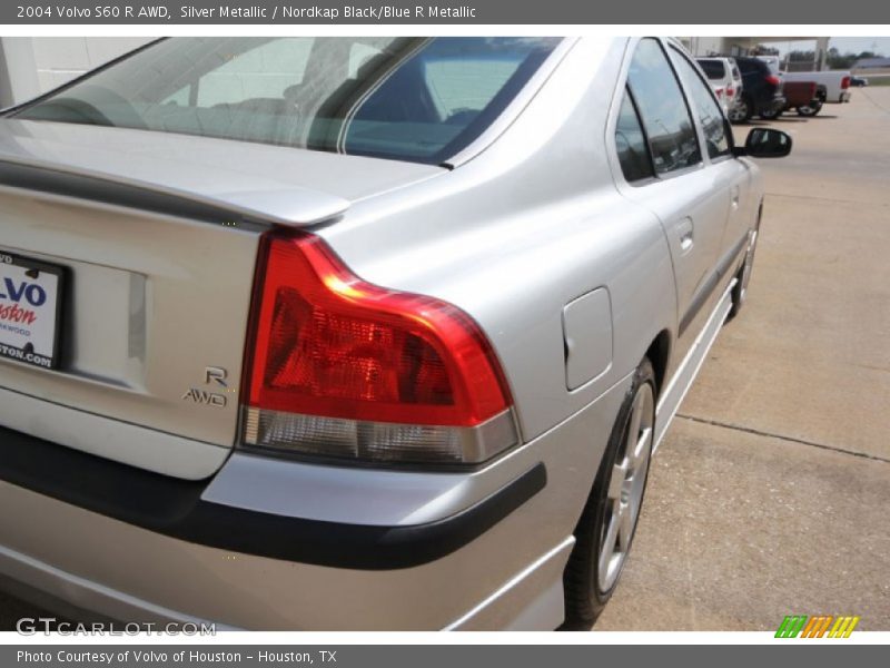 Silver Metallic / Nordkap Black/Blue R Metallic 2004 Volvo S60 R AWD