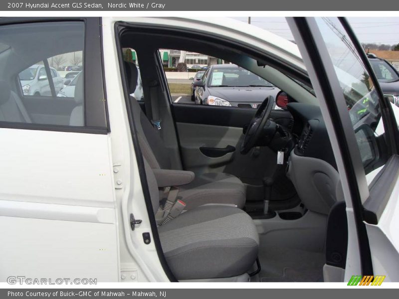 Nordic White / Gray 2007 Hyundai Accent GLS Sedan