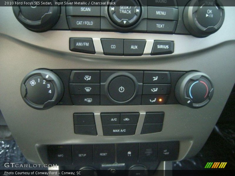 Controls of 2010 Focus SES Sedan