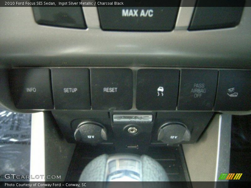 Ingot Silver Metallic / Charcoal Black 2010 Ford Focus SES Sedan