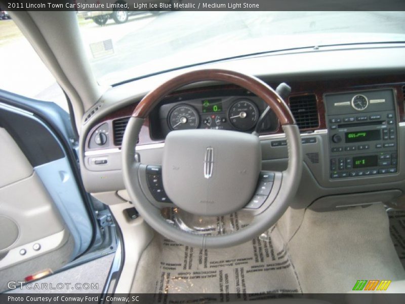 Light Ice Blue Metallic / Medium Light Stone 2011 Lincoln Town Car Signature Limited