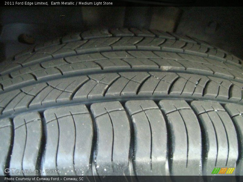 Earth Metallic / Medium Light Stone 2011 Ford Edge Limited