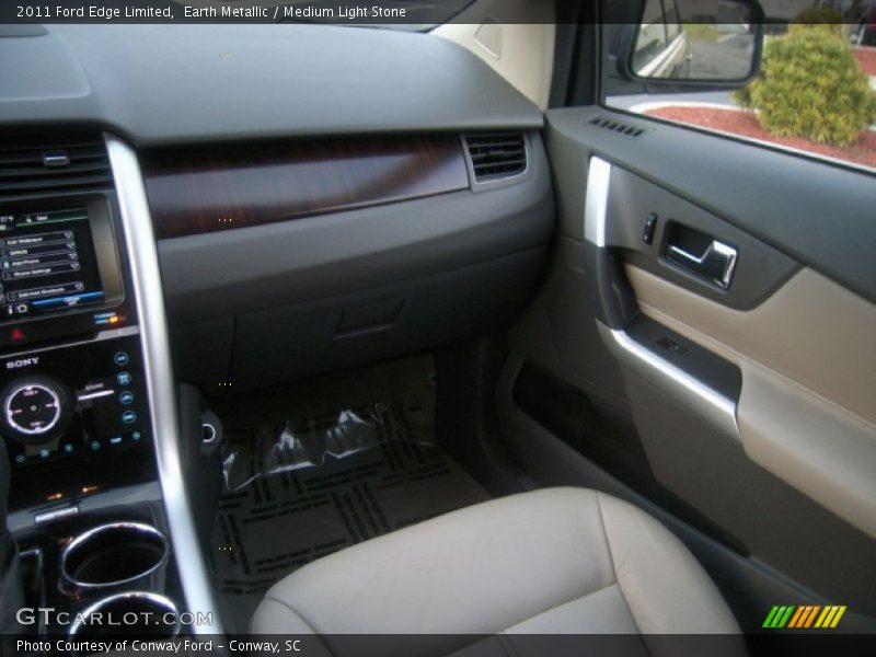 Earth Metallic / Medium Light Stone 2011 Ford Edge Limited