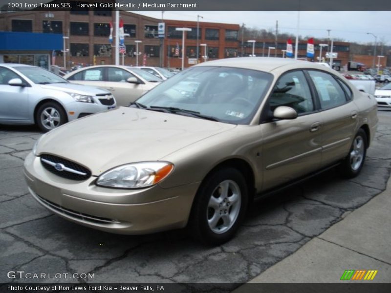Harvest Gold Metallic / Medium Parchment 2001 Ford Taurus SES