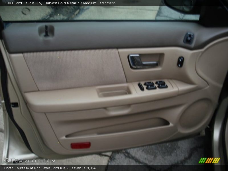 Harvest Gold Metallic / Medium Parchment 2001 Ford Taurus SES
