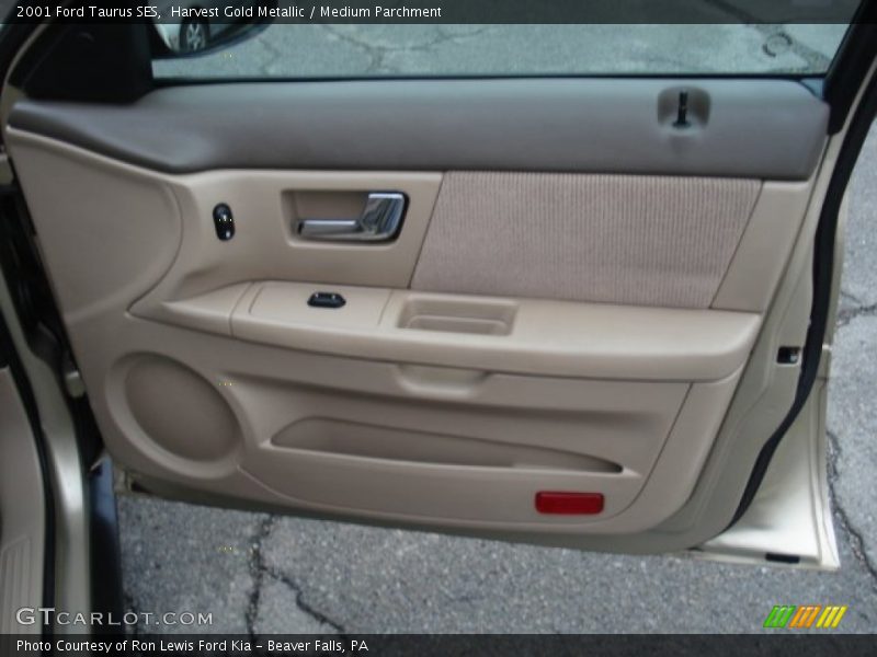Harvest Gold Metallic / Medium Parchment 2001 Ford Taurus SES