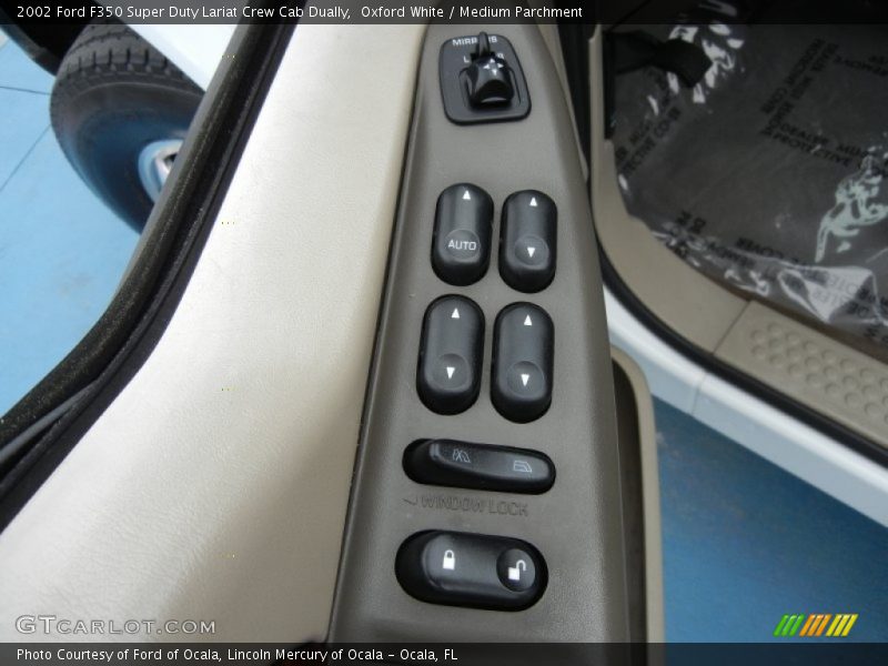 Oxford White / Medium Parchment 2002 Ford F350 Super Duty Lariat Crew Cab Dually