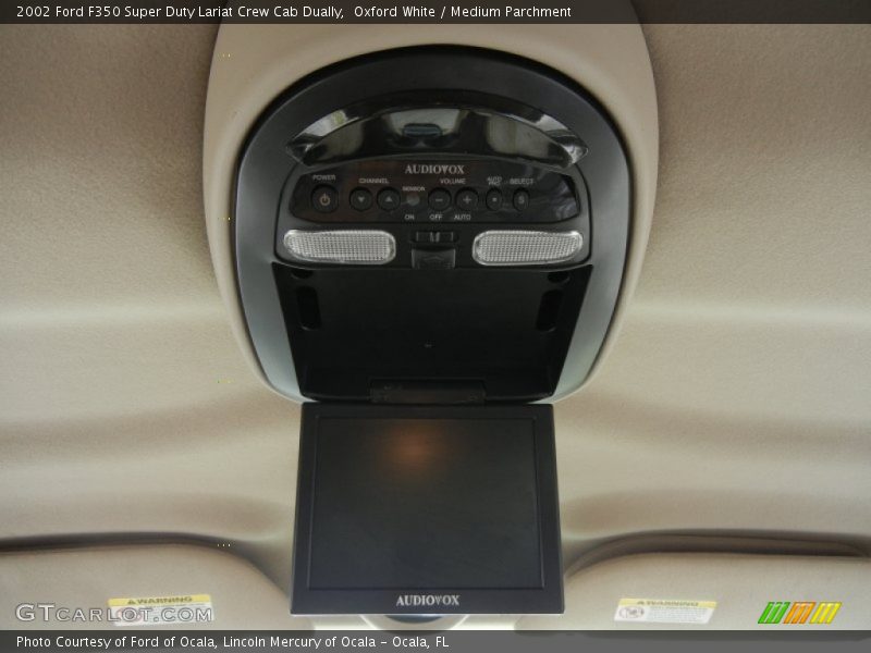 Oxford White / Medium Parchment 2002 Ford F350 Super Duty Lariat Crew Cab Dually