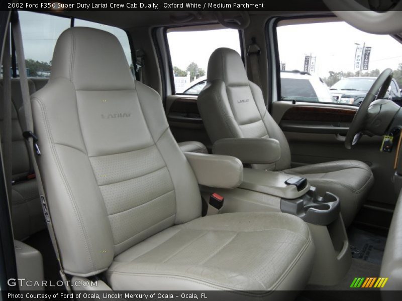 Oxford White / Medium Parchment 2002 Ford F350 Super Duty Lariat Crew Cab Dually