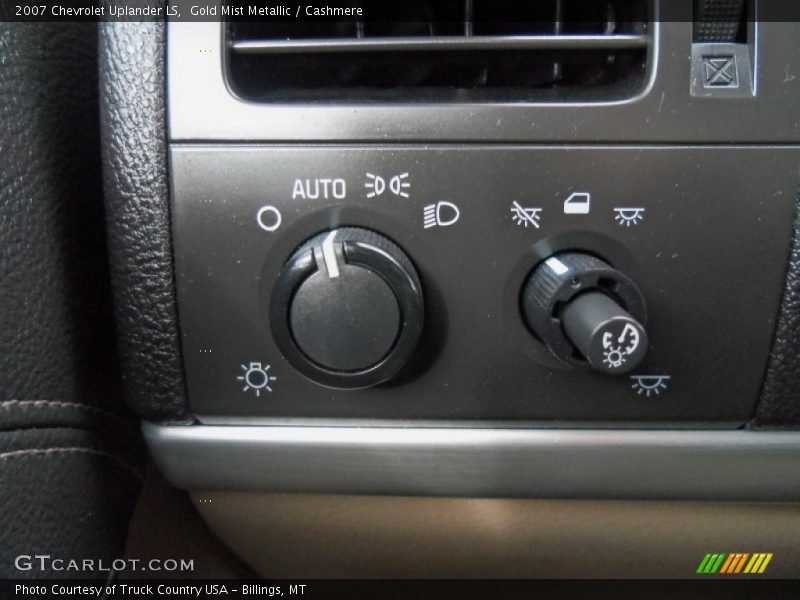 Gold Mist Metallic / Cashmere 2007 Chevrolet Uplander LS