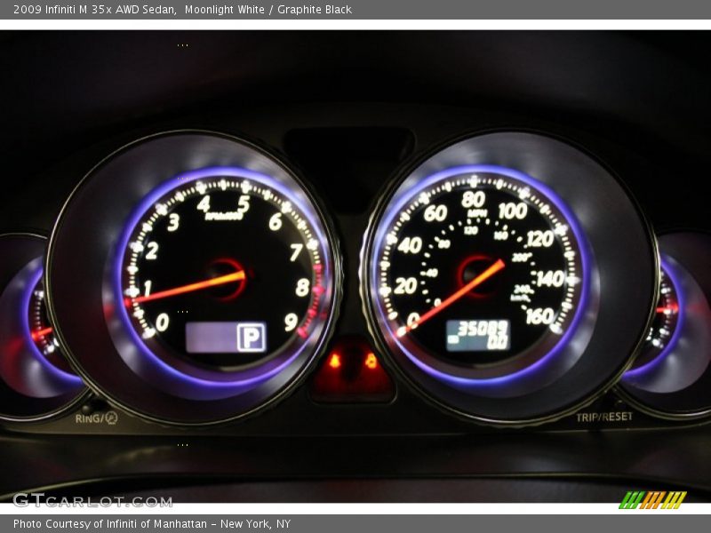 Moonlight White / Graphite Black 2009 Infiniti M 35x AWD Sedan