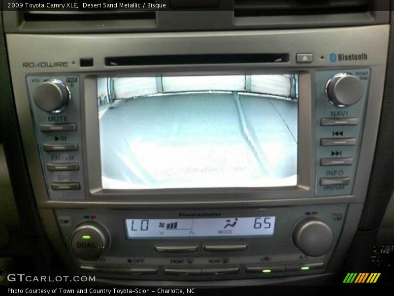 Desert Sand Metallic / Bisque 2009 Toyota Camry XLE