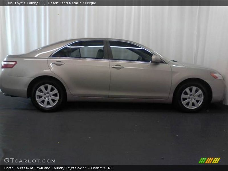 Desert Sand Metallic / Bisque 2009 Toyota Camry XLE